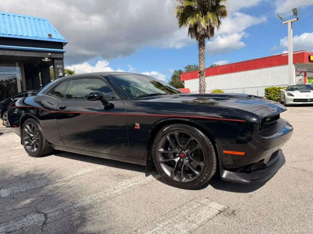Dodge Challenger 2021