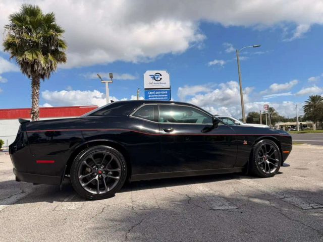 Dodge Challenger 2021