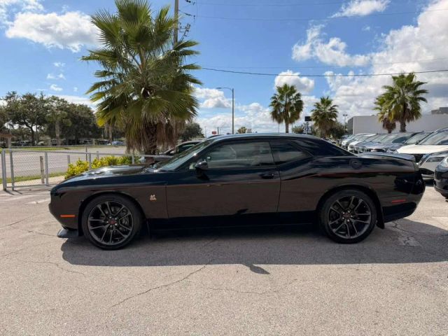 Dodge Challenger 2021