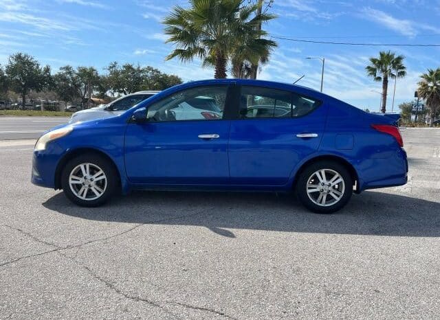 
								Nissan Versa 2016 full									