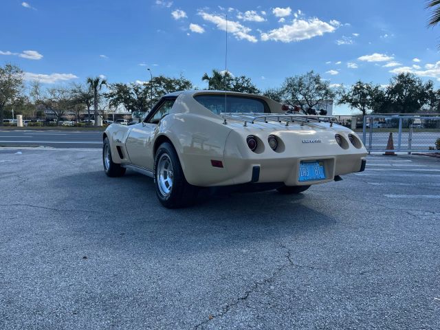 CHEVROLET CORVETT 1976